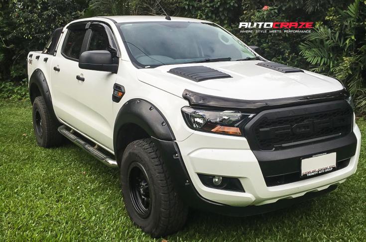 FORD RANGER ANZA MATTE BLACK WITH ANTHRACITE RING