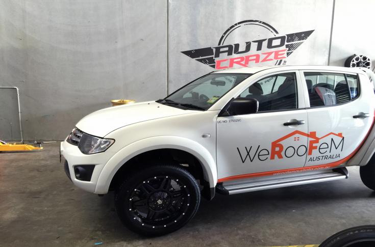MITSUBISHI TRITON OCTOBOT MATTE BLACK