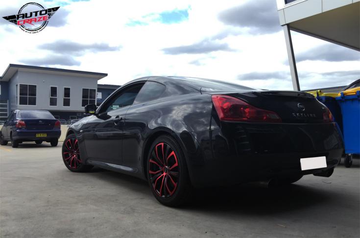 NISSAN 370GT ULTIMATE MATTE BLACK OR RED ACCENTS