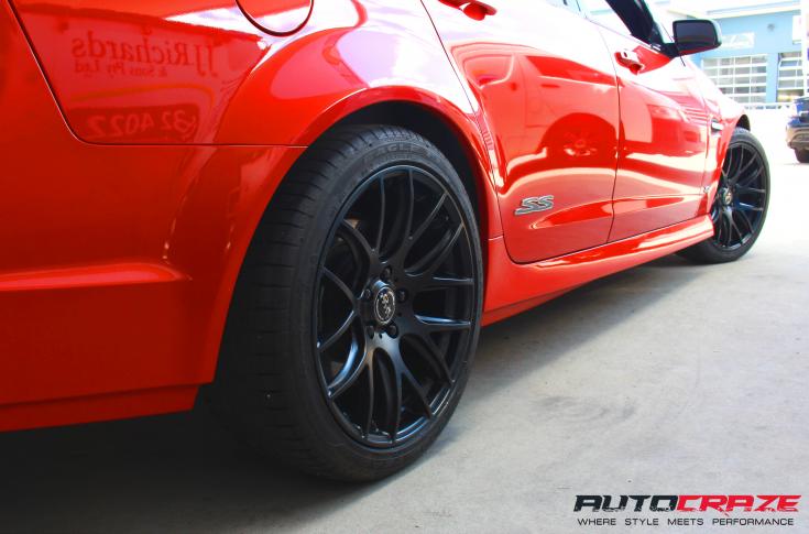 HOLDEN-COMMODORE-VE-SS-OX111-MATTE-BLACK-2