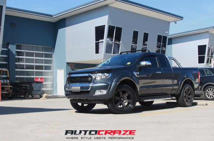 FORD RANGER BEAST BLACK & MACHINED WITH DARK TINT