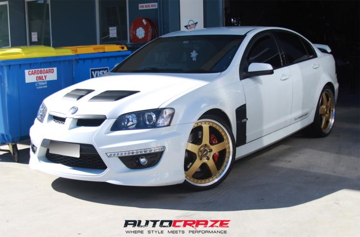 HOLDEN-COMMODORE-VE-HSV-FR