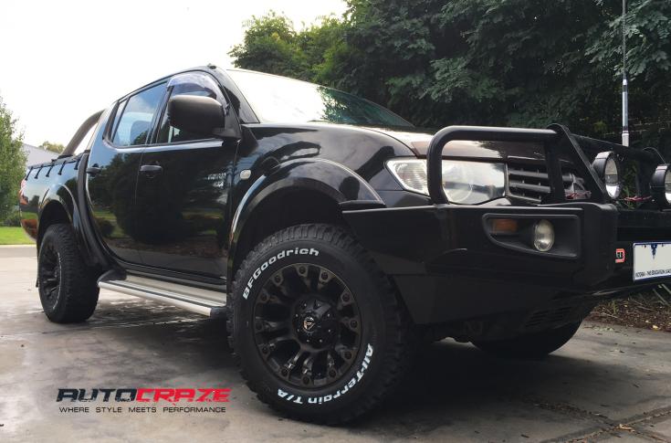 MITSUBISHI TRITON VAPOR MATTE BLACK