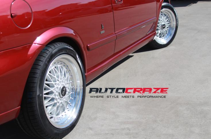 HOLDEN ASTRA (5 STUD) OX3001 SILVER MACHINE LIP