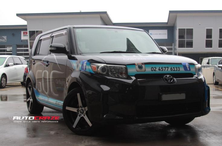 TOYOTA RUKUS RACER BLACK MACHINED FACE
