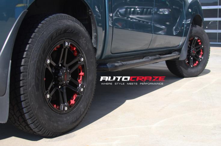 MAZDA BT 50 T01 SATIN BLACK WITH RED INSERTS