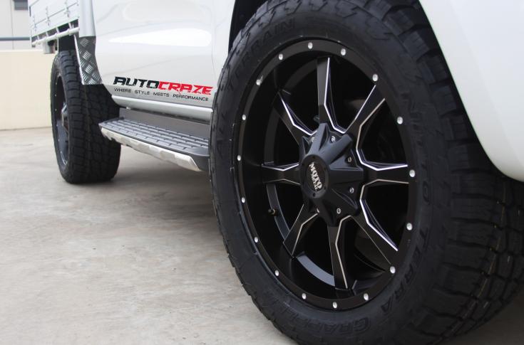 FORD RANGER MO970 SATIN BLACK MILLED ACCENTS