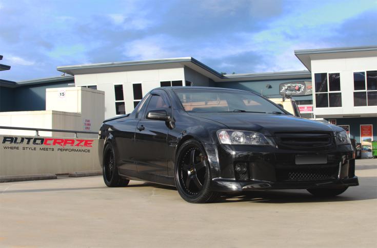 HOLDEN-COMMODORE-VE-UTE-FR