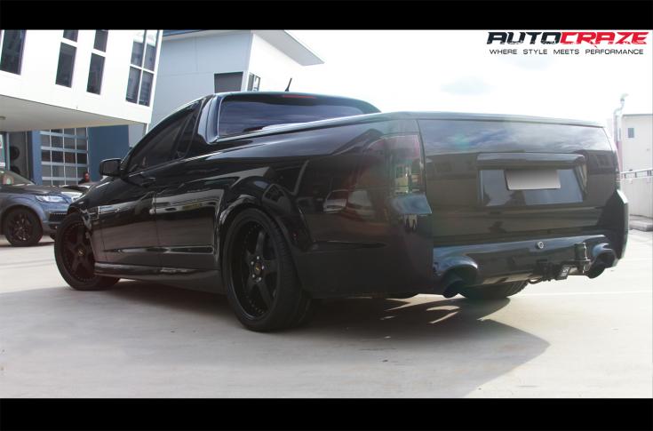 HOLDEN-COMMODORE-VE-UTE-FR