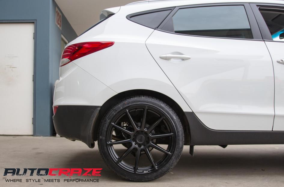 HYUNDAI IX35 ESSEN SATIN BLACK