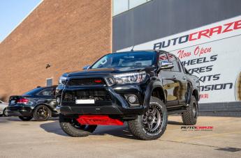 TOYOTA HILUX N80 4WD ANZA MATTE ANTHRACITE WITH BLACK RING