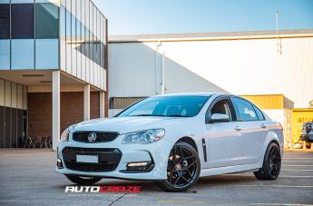 HOLDEN COMMODORE VF LEMANS GLOSS BLACK
