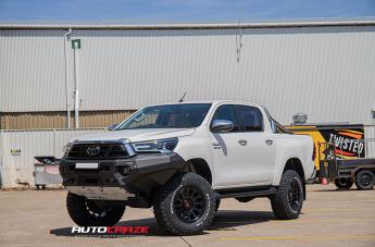TOYOTA HILUX N80 4WD VICTIM MATTE BLACK