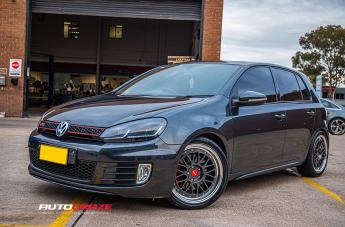 VOLKSWAGEN-GOLF-ZR5--GUN-METAL-POLISHED-LIP