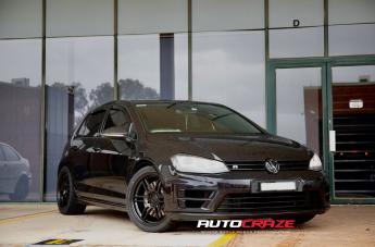 VOLKSWAGEN GOLF SF01 SATIN BLACK