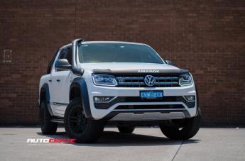VOLKSWAGEN AMAROK RAILCAR GLOSS BLACK