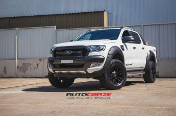 FORD-RANGER-VAPOR-BLACK-MACHINED-WITH-DARK-TINT-9