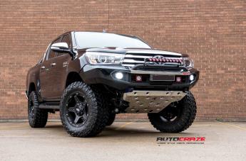 TOYOTA HILUX N80 4WD GD04 MATTE BLACK