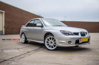 SUBARU WRX ROTATE WHITE