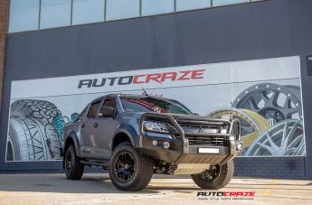 HOLDEN COLORADO HE904 SATIN BLACK
