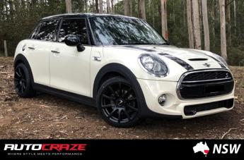 MINI-COOPER-CARBINE-SATIN-BLACK