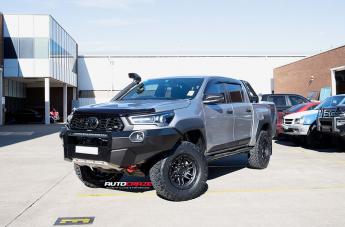 TOYOTA HILUX N80 RUGGED X APACHE MATTE BLACK