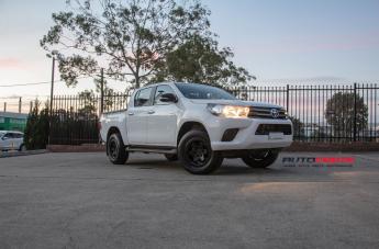 TOYOTA-HILUX-4WD-SIX-MATTE-BLACK-FACE-WITH-GLOSS-BLACK-WINDOWS