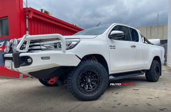 TOYOTA HILUX N80 4WD COVERT MATTE BLACK