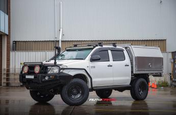 TOYOTA HILUX N70 4WD TERRA SATIN BLACK