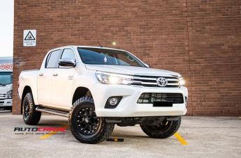 TOYOTA HILUX N80 4WD ADDICT MATTE BLACK