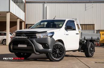 TOYOTA HILUX 2WD (2005 ONWARDS) ASSAULT GLOSS BLACK MILLED ACCENTS