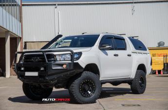 TOYOTA HILUX N80 4WD D LOCKER BLACK