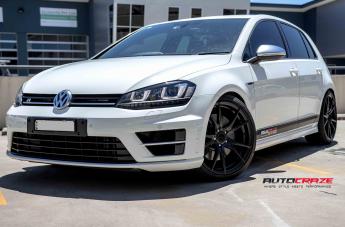 VOLKSWAGEN GOLF SF06 SATIN BLACK
