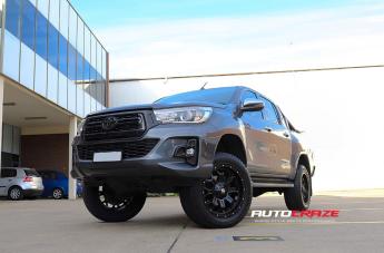 TOYOTA HILUX N80 4WD HURRICANE MATTE BLACK
