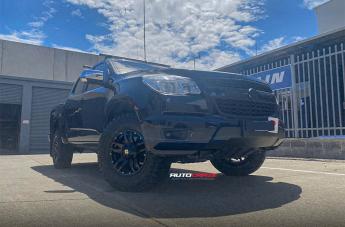 HOLDEN COLORADO CLIFF MATTE BLACK 