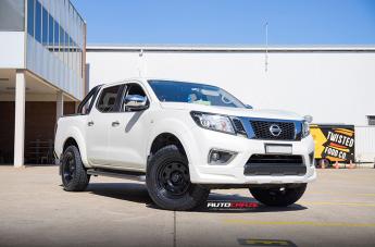 NISSAN-NAVARA-TERRA-SATIN-BLACK