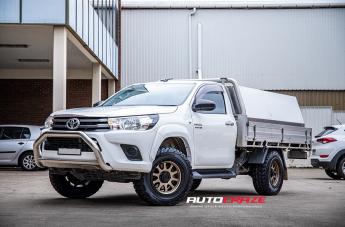 TOYOTA HILUX N80 4WD HURRICANE SATIN BRONZE BLACK LIP