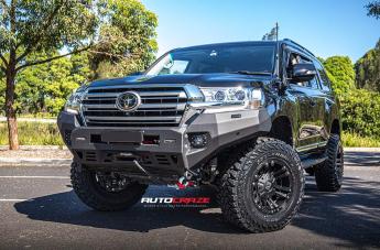 TOYOTA LANDCRUISER MONSTER XD MATTE BLACK