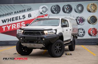 TOYOTA HILUX N80 4WD MO970 SATIN BLACK MILLED ACCENTS