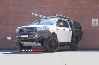 TOYOTA HILUX N80 4WD ZEPHYR MATTE BLACK