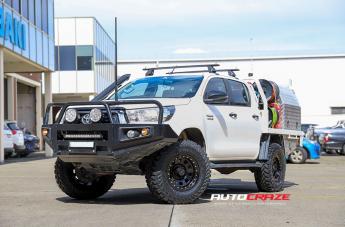 TOYOTA HILUX N80 4WD D LOCKER BLACK