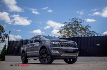 FORD-RANGER-VAPOR-BLACK-MACHINED-WITH-DARK-TINT