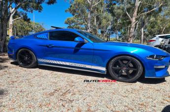 FORD MUSTANG IFG3 FLAT BLACK