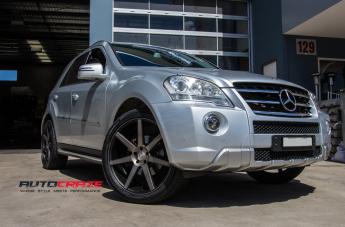 MERCEDES ML VERONA MATTE BLACK TINTED FACE