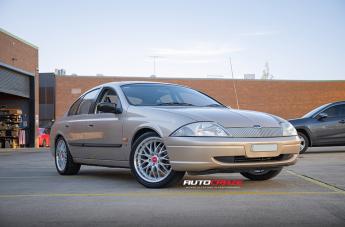 FORD-FALCON-ZR2-HYPER-SILVER