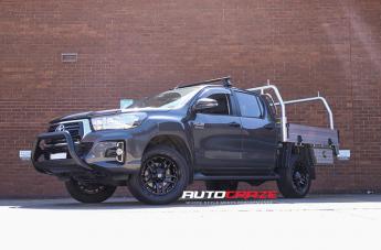 TOYOTA HILUX N80 4WD CLIFF MATTE BLACK 