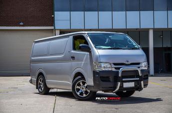TOYOTA-HIACE-GRANDE-MACHINED-SILVER