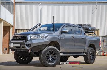 TOYOTA HILUX N80 4WD VECTOR MATTE BLACK