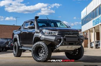 TOYOTA HILUX N80 4WD D HOLE BLACK