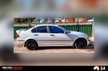 BMW-3-SERIES-VENOM-GLOSS-BLACK